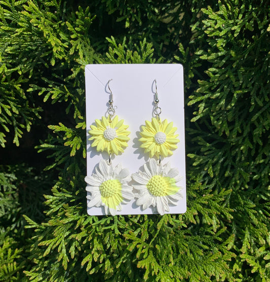 Daisy Delight - Yellow & White Daisy Dangle Earrings