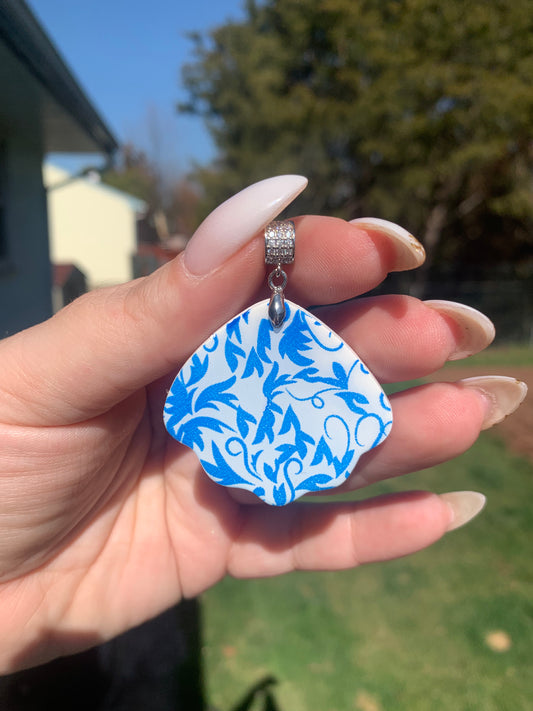 Santorini - Shell Pendant